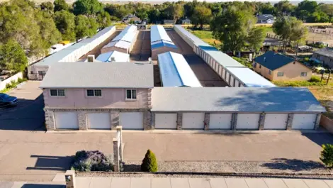 Aerial view of Osprey Storage Thatcher facility.